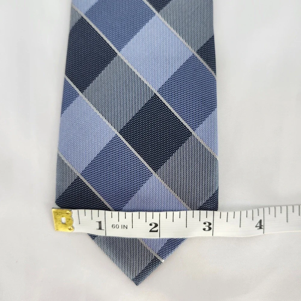 Chaps Mens Blue Gray Diamond Plaid 100% Silk Necktie Classic Preppy Career